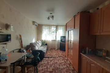 Комната, (всего 6 ком.), 140 м², 3/5 эт.