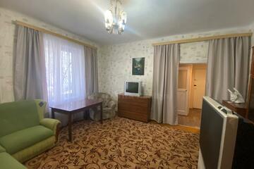 2-к квартира, 45 м², 1/2 эт.