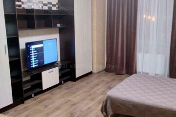 1-к квартира, 45 м², 2/10 эт.