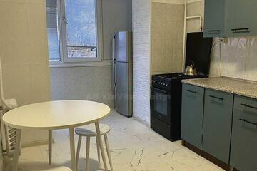 2-к квартира, 60 м², 4/5 эт.