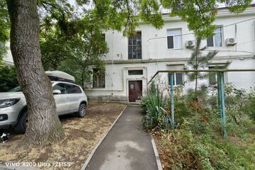 2-к квартира, 50 м², 1/2 эт.