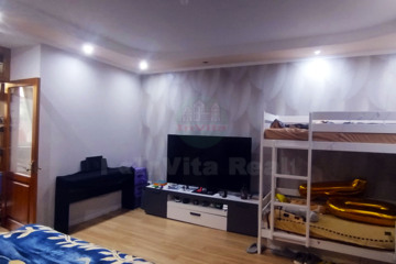 1-к квартира, 50 м², 1/2 эт.